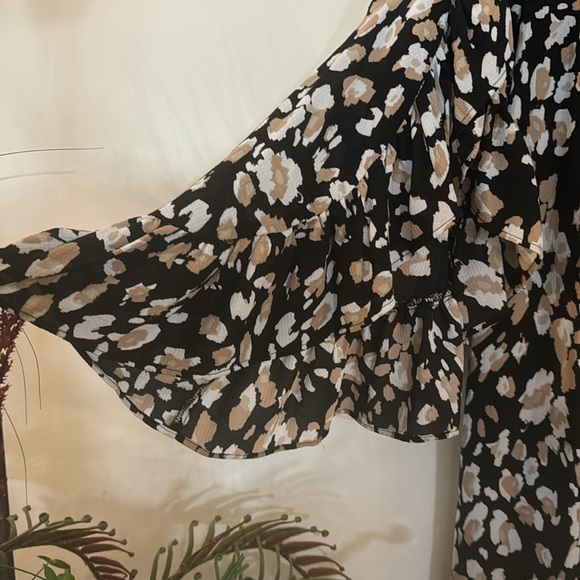 Flared Sleeve Dress - Picture 2 of 10